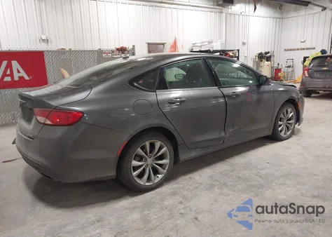 2015 Chrysler 200 S z USA, uszkodzony, nr VIN 1C3CCCBB4FN595696
